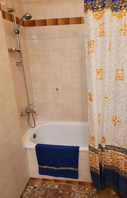 Plovdiv Top Center 2 Bdrm Apartment, 5Min From Central Square & Garden, Free Parking Εξωτερικό φωτογραφία